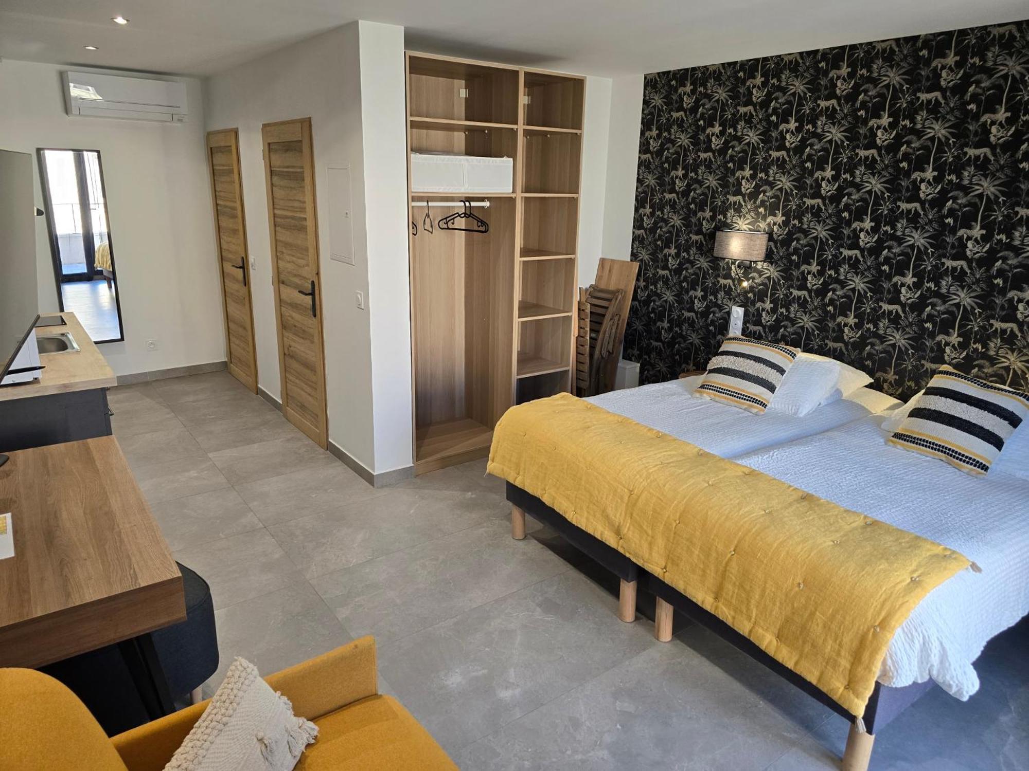 Les Loges Du Luberon Hotel Coustellet Exterior photo