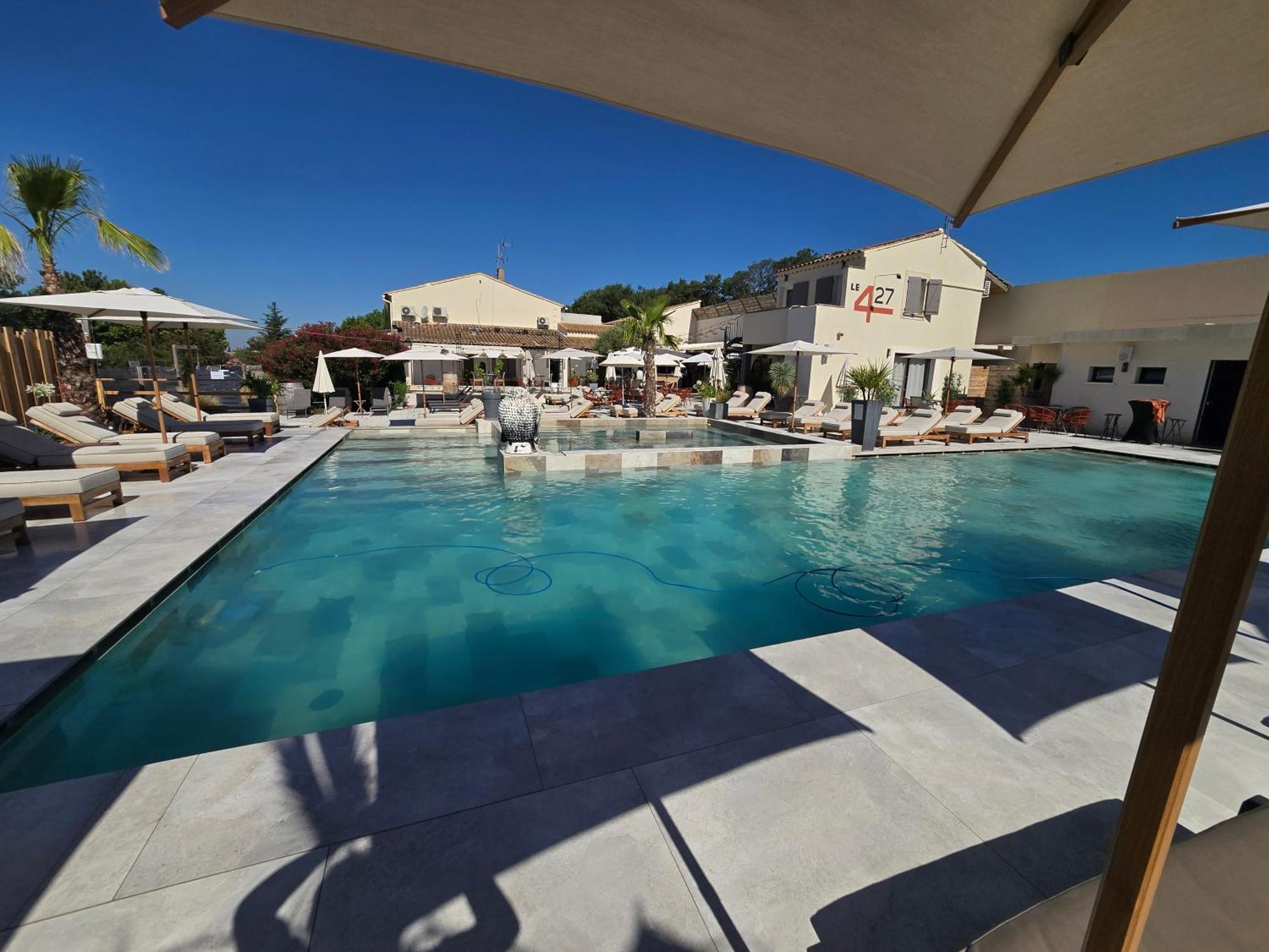 Les Loges Du Luberon Hotel Coustellet Exterior photo