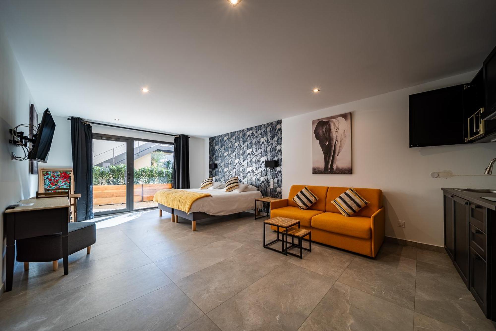 Les Loges Du Luberon Hotel Coustellet Exterior photo