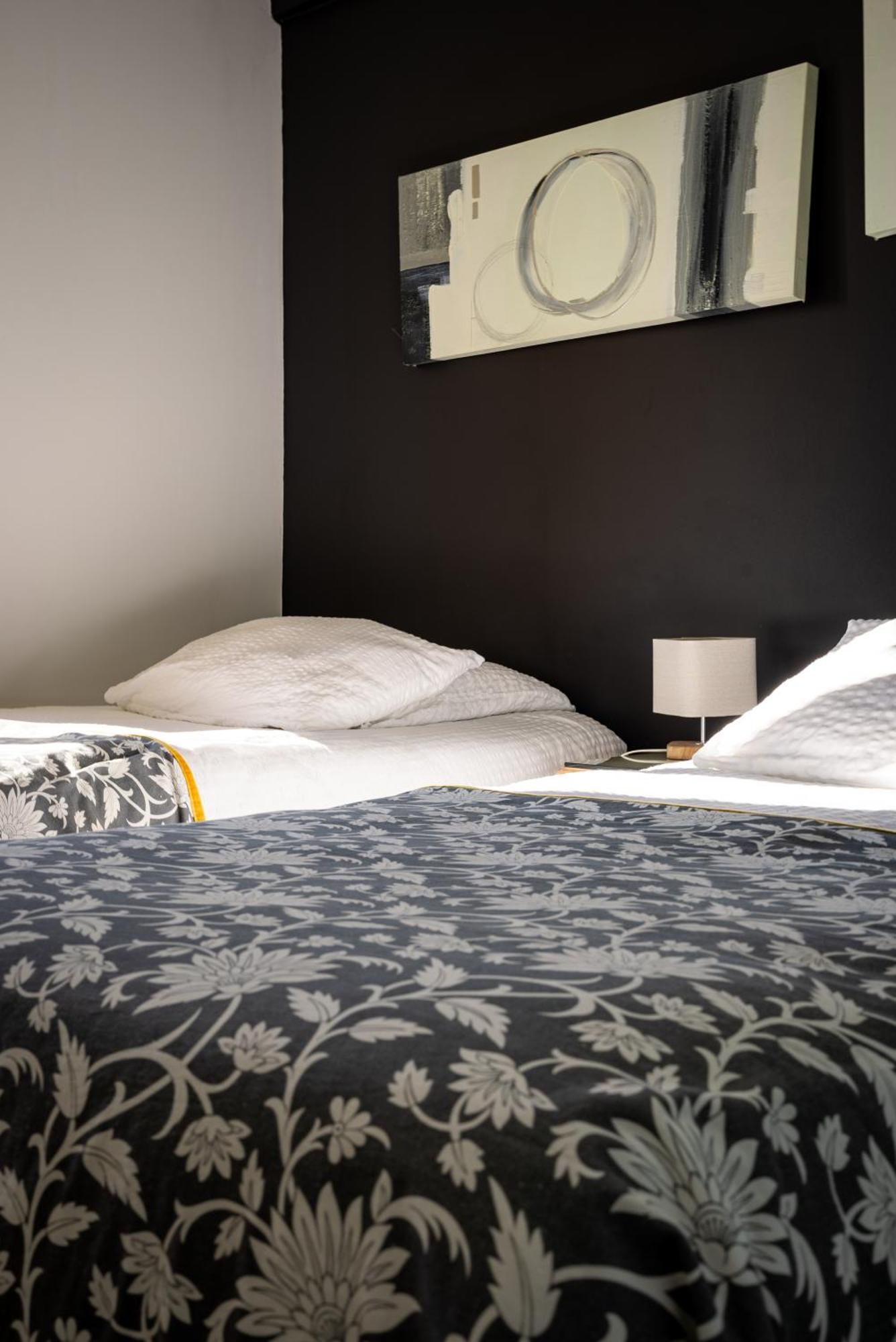 Les Loges Du Luberon Hotel Coustellet Exterior photo